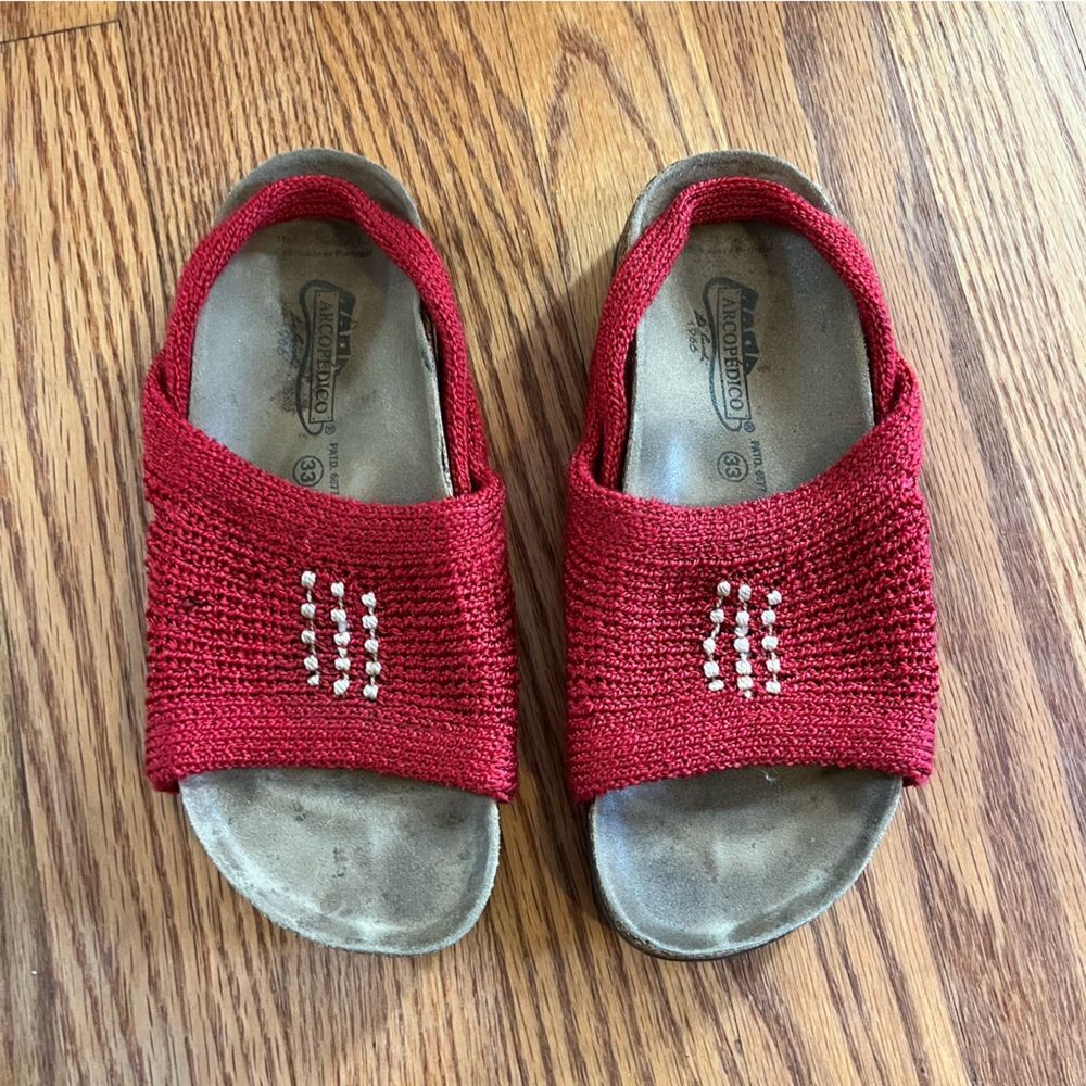 Arcopedico Slip On Sling Back Comfort Sandals Red Woven Knit Open Toe 33 Girl
